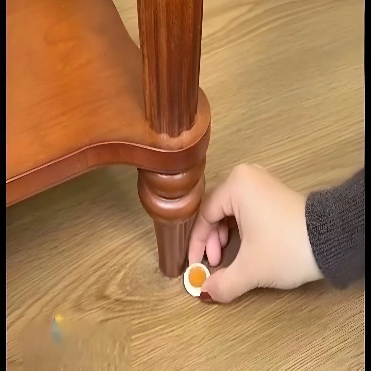Cockroach Repellent Gel ( Buy 12 Get 12 Free )